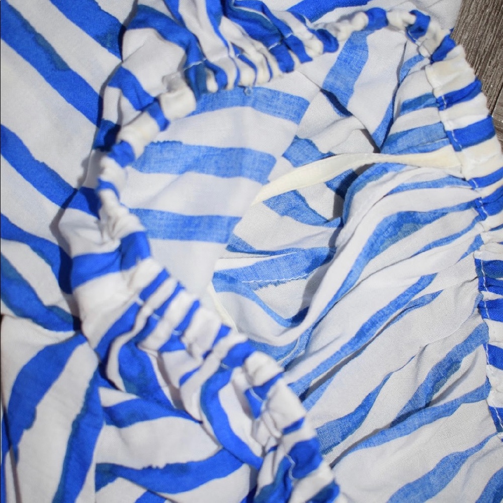 SOLD—Lilly Pulitzer Sain Top - Picture 5 of 7